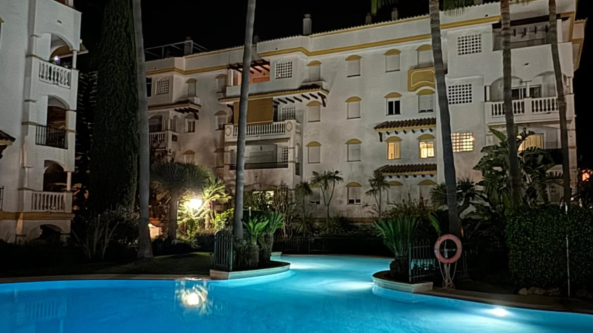 Designed Apartment In Marbella